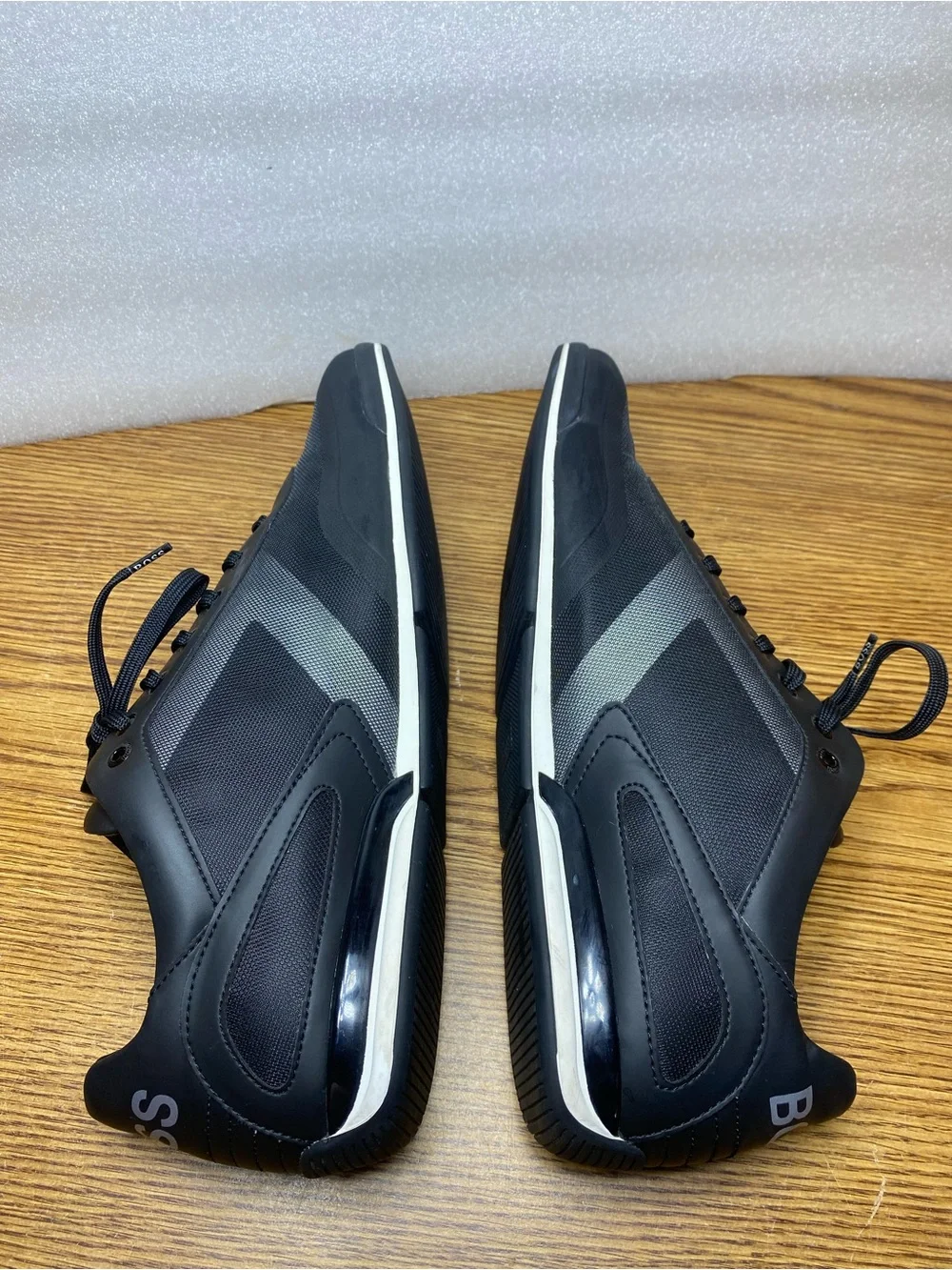 HUGO BOSS Saturn Low Trainers Sneakers Shoes Men's US 13 Black White Mesh Suede